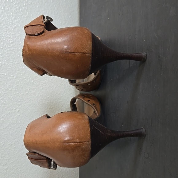 Franco Sarto Tan Folly T-strap Leather Heels Size 10 - Picture 3 of 9